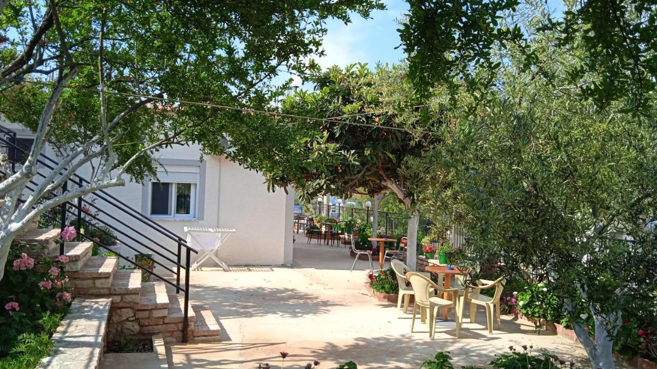 Sky Apartments Sarande Ngoại thất bức ảnh